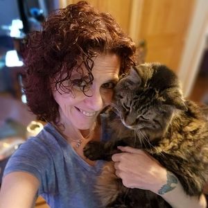 Meet your Posher, Angi